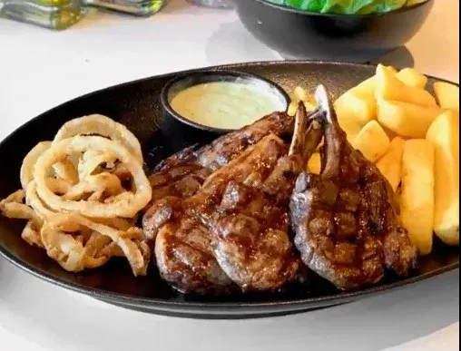 13. Hurricane’s Grill, Dubai Mall