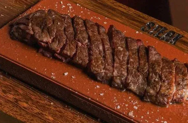 15. Steak On Me, Al Wasl