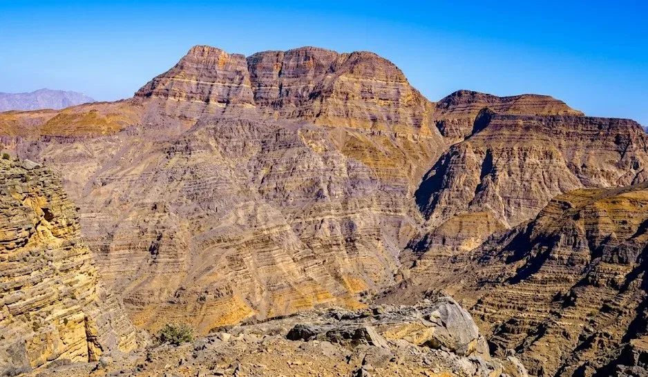 The High Ridge of Jebel Yanas